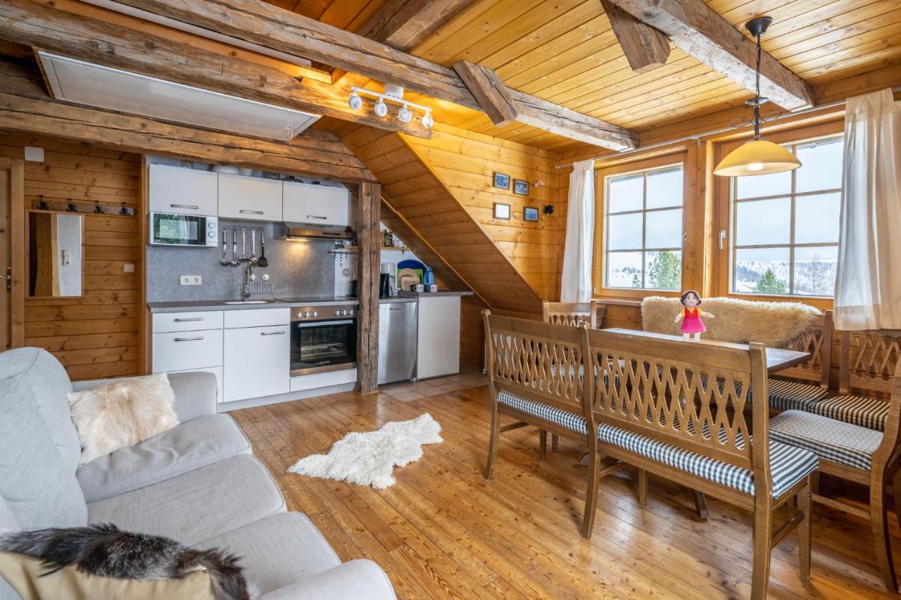 Apartmán Zirbenhutte Am Falkert Auf Der Heidi-Alm Koflach Exteriér fotografie