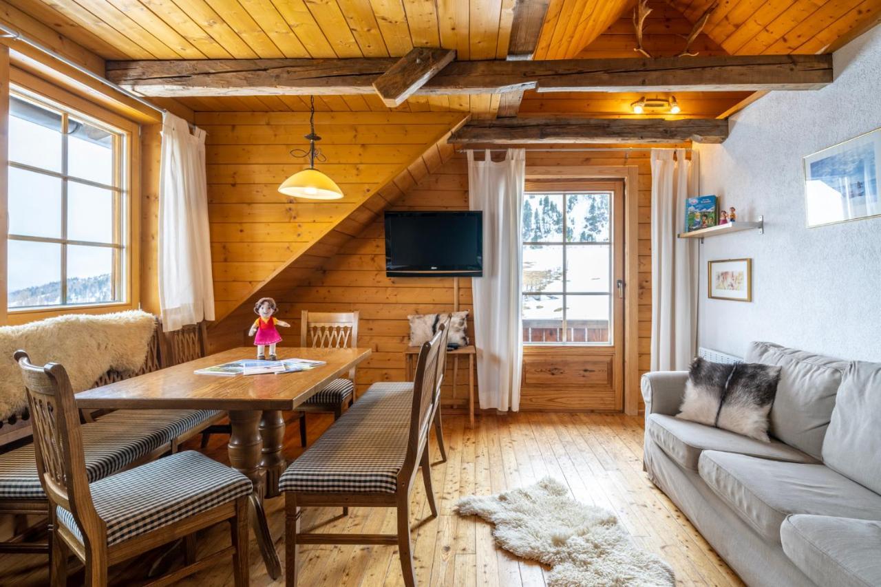 Apartmán Zirbenhutte Am Falkert Auf Der Heidi-Alm Koflach Exteriér fotografie